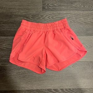 Womens lululemon Track-that shorts